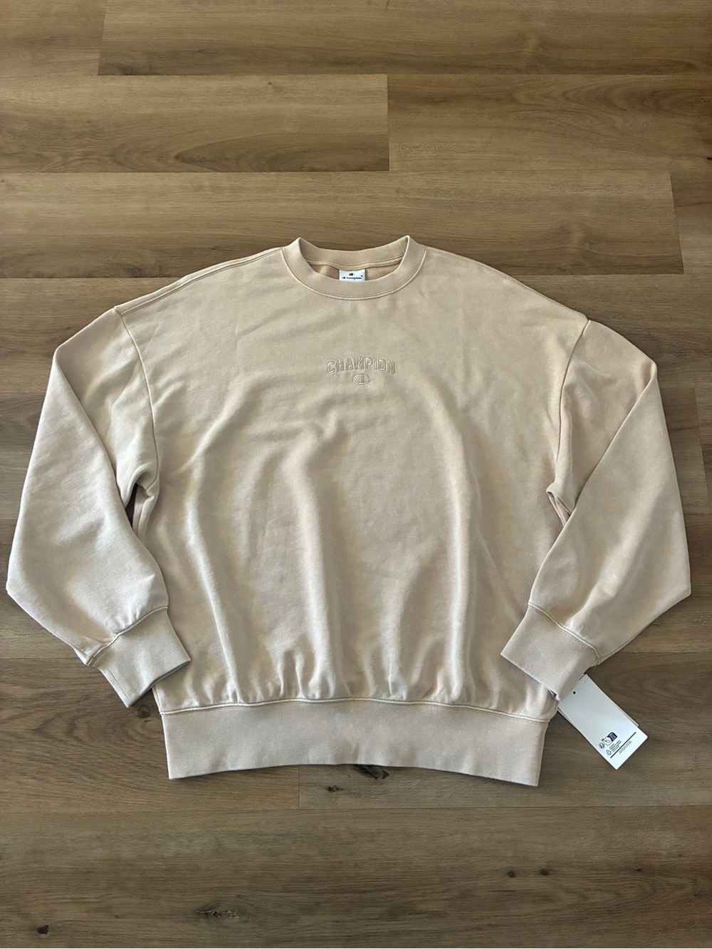 NWT Champion Embroidered Logo Crewneck Sweatshirt Beige Small Minimal Pullover